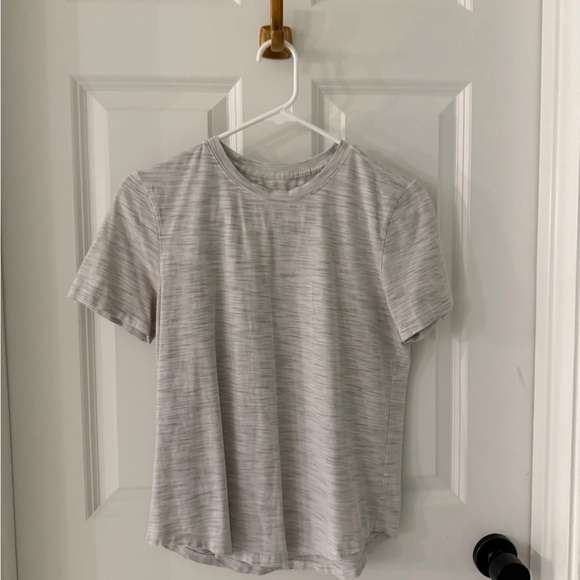 lululemon athletica Tops - lululemon athletica Gray Short Sleeve Tee
